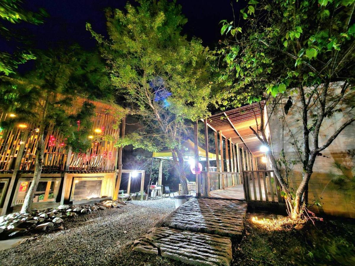 Fun星空謐境 埔里包棟民宿 烤肉麻將自然園區 Eksteriør billede